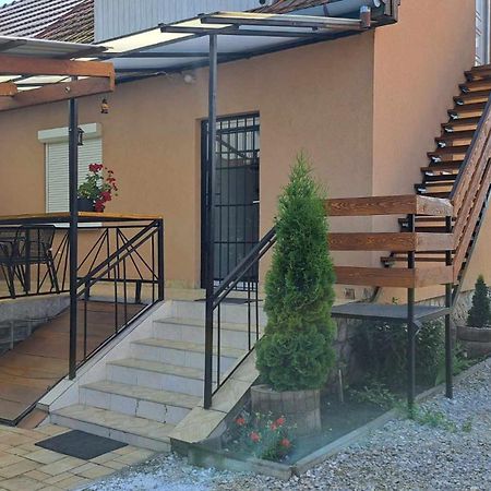 Zsory Furdo Lapartman Mezokovesd Apartamento Szihalom Exterior foto
