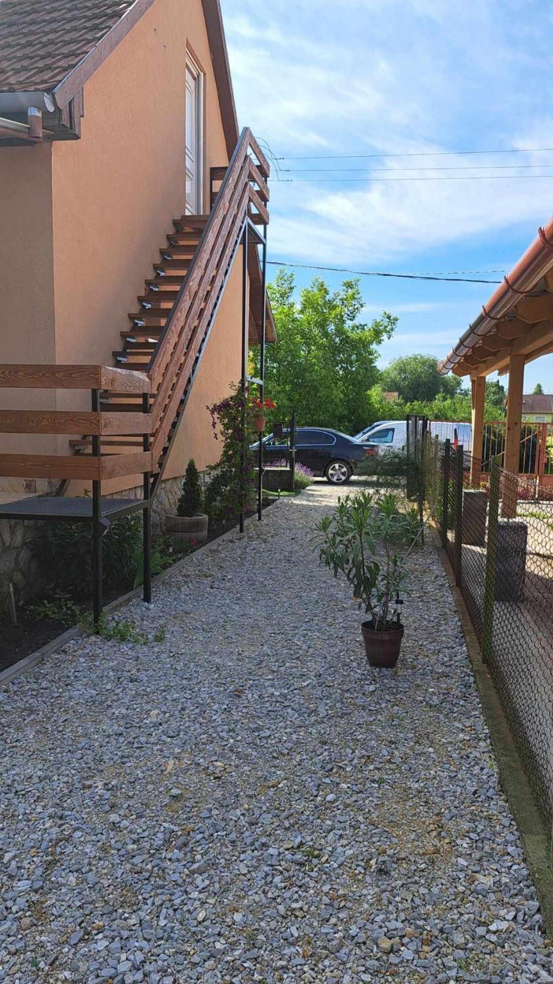 Zsory Furdo Lapartman Mezokovesd Apartamento Szihalom Exterior foto